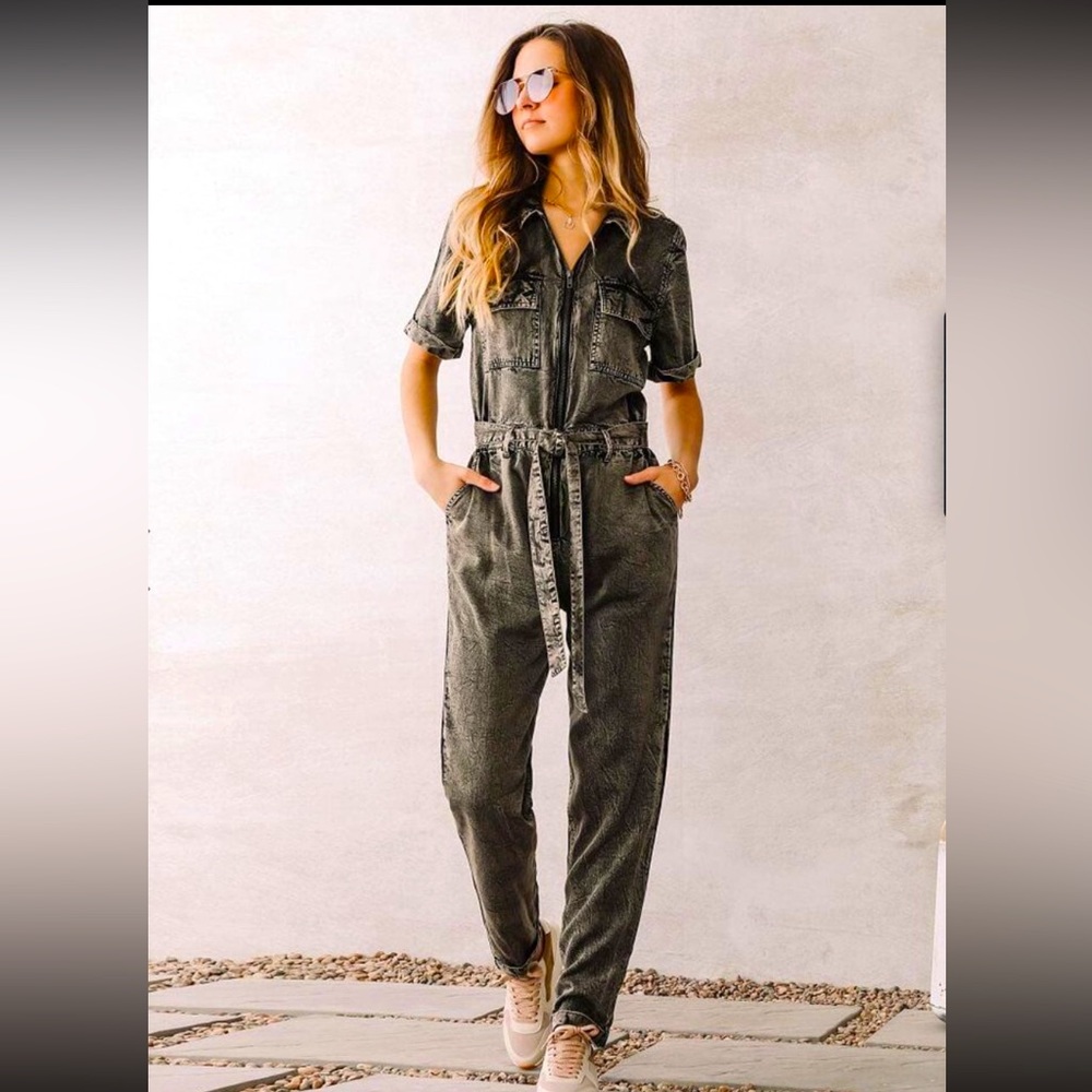 En Crème Jumpsuit Lava Washed - Buckle NWOT